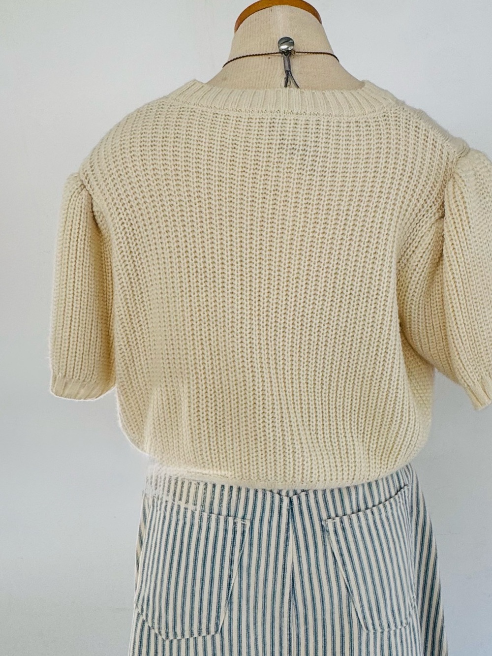 Cream Cable Knit Short-Sleeve Sweater - Picture 3 of 7